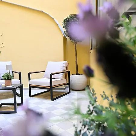 Апартаменты Monti Luxury Patio
